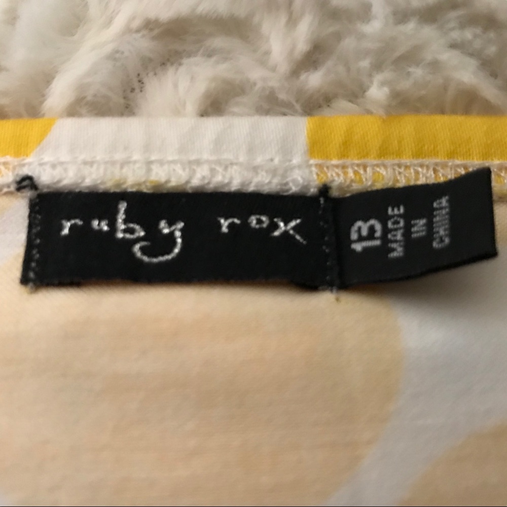 Ruby Rux - Picture 6 of 6